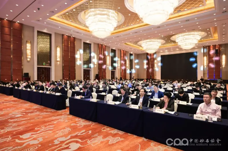 QGM بینش های توسعه جهانی را در دهمین کنفرانس بین المللی مصالح به اشتراک می گذارد