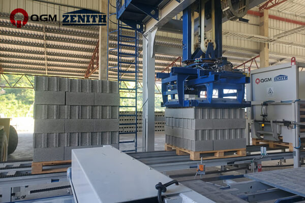 دستگاه ساخت بلوک های بتنی اتوماتیک QGM NEW ZN900C در هندوراس